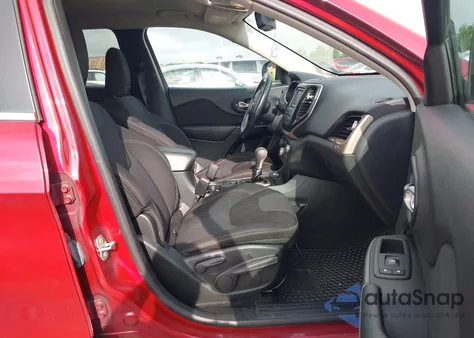 2015 Jeep Cherokee Latitude z USA, uszkodzony, nr VIN 1C4PJMCS0FW534959